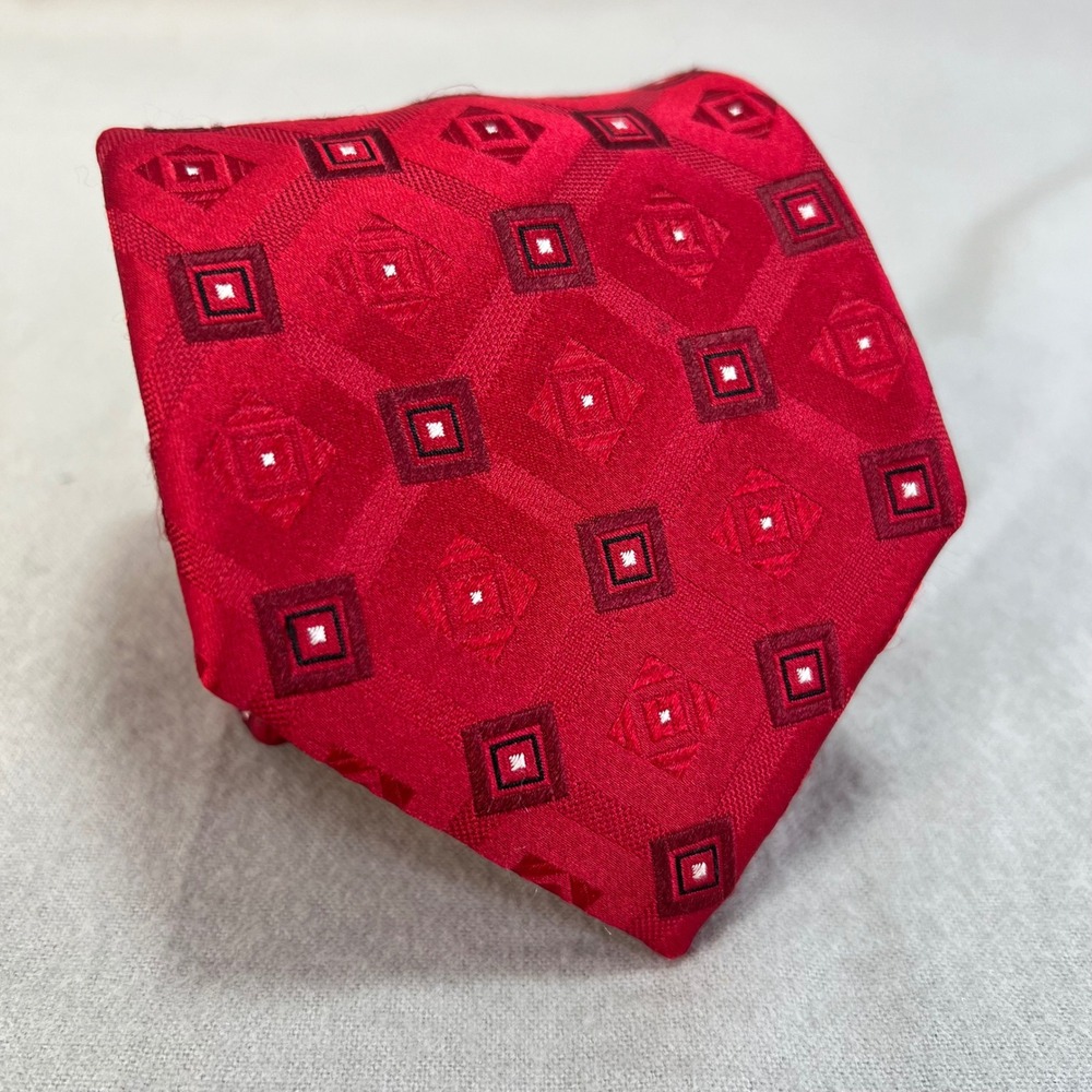 Donald J. Trump‎ Signature Collection Silk Tie Red Geometric Pattern Y2K 3.75x62